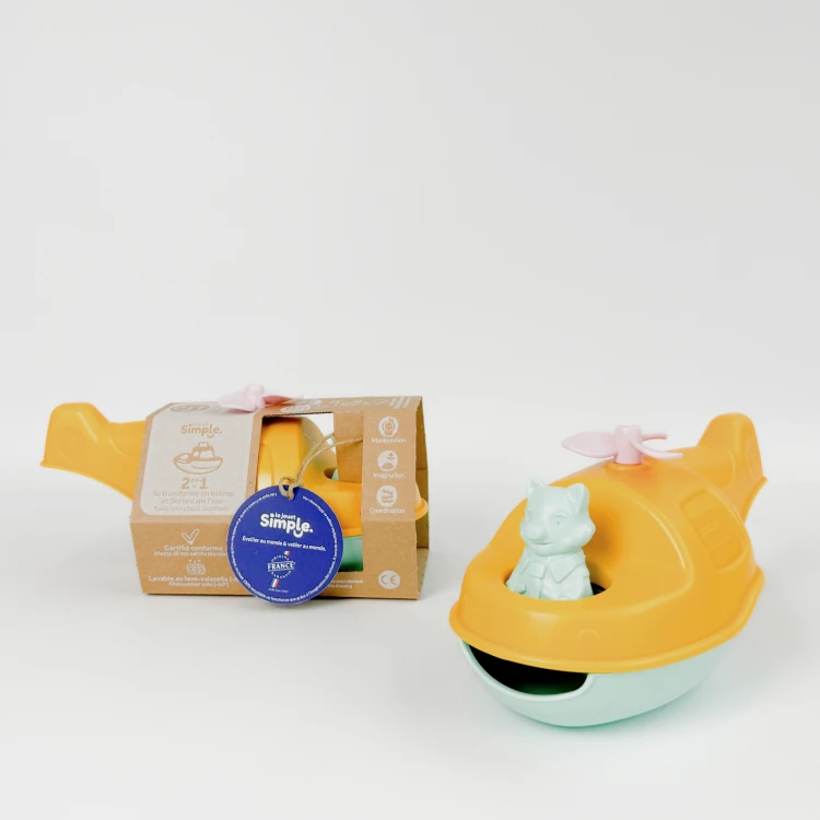 le-jouet-simple-jouet-bain-made-in-france-plastique-recycle-he-licopte-re-jaune-P131-32-3-.jpg