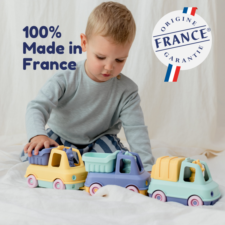 le-jouet-simple-jouet-made-in-france-plastique-recycle-duo-camions-P142-4-.png