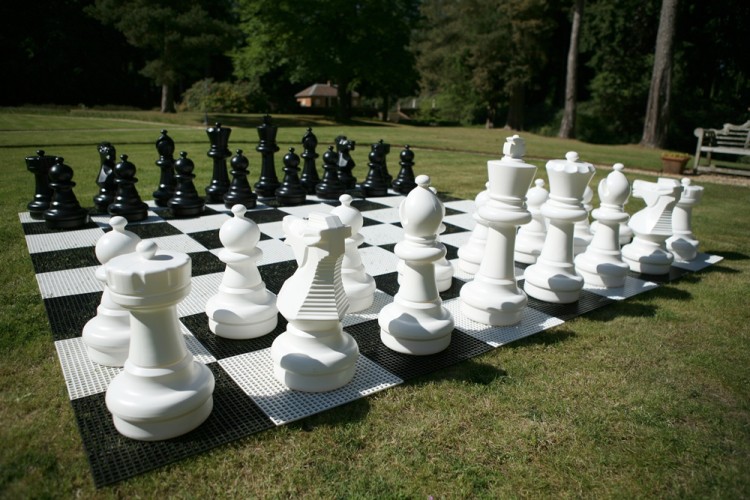 Chess_pieces_and_board.JPG