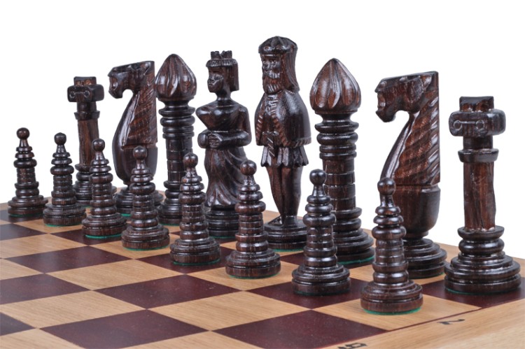 6_CH105_OAK_chess.jpg