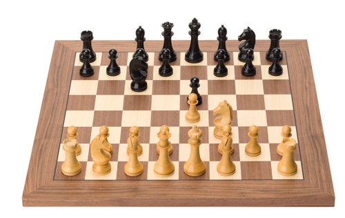 DGT%20e-Board%20Walnut%20Official%20FIDE%20Set.jpg