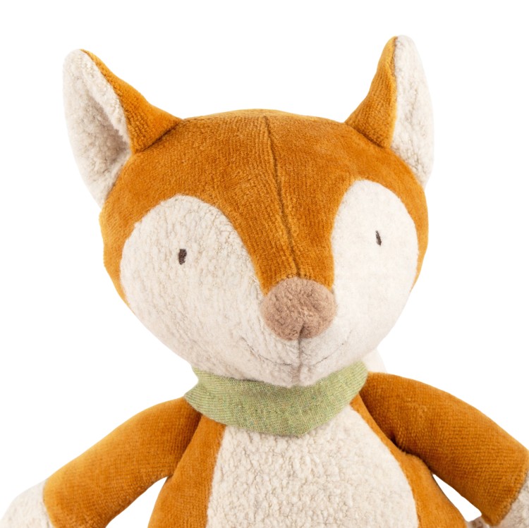 6846e9dc00fd3-cuddling-fox-brown.jpeg
