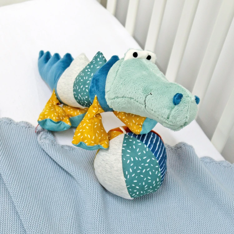 6846ec7ce7233-crocodile-patchwork-sweety.jpeg