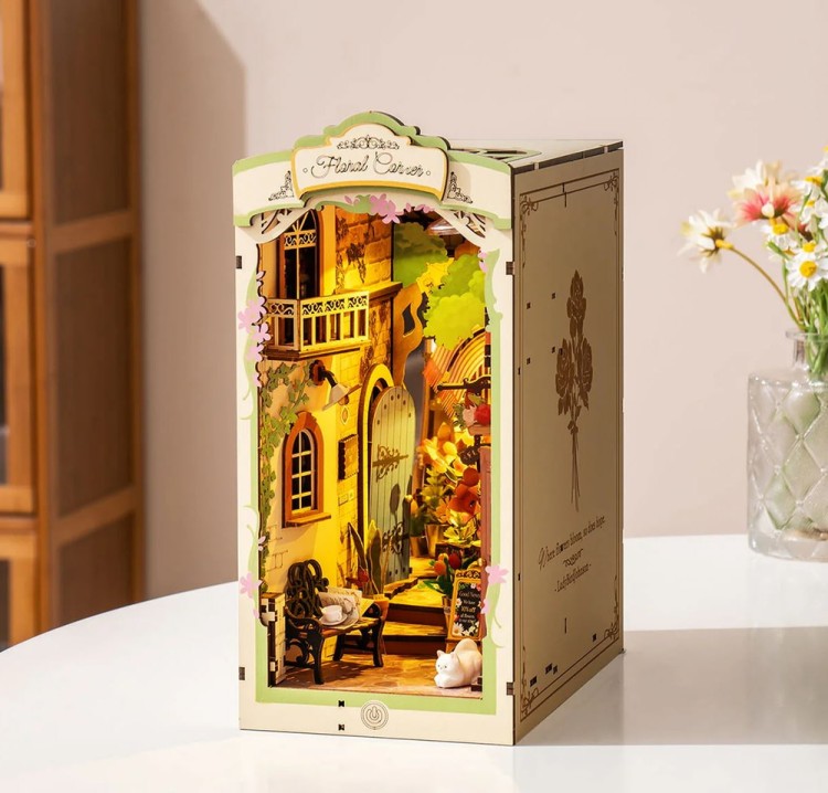 pol_pl_Robotime-Skladany-Kwiaciarnia-Book-Nook-1817_2.jpg