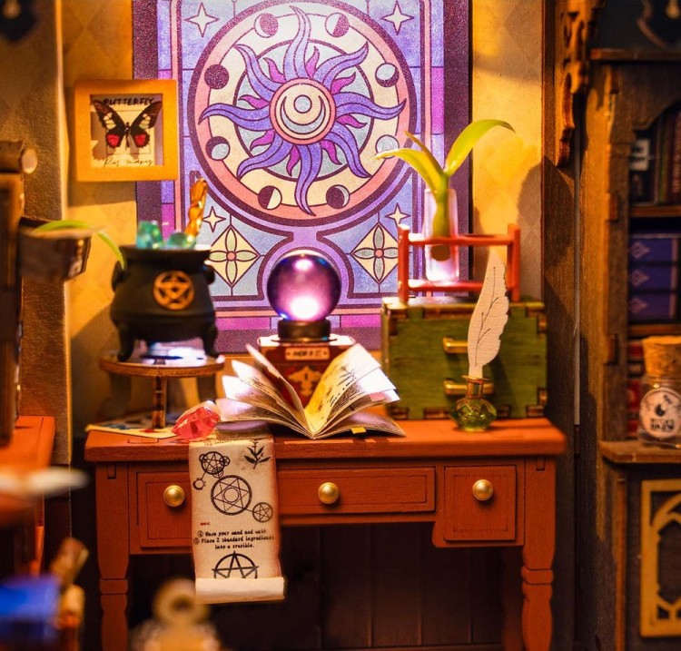 pol_pl_ROBOTIME-Skladany-Drewniany-Model-Puzzle-3D-The-Magic-Study-1813_3.jpg