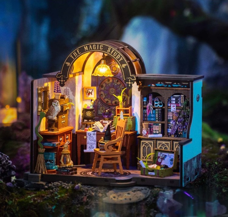 pol_pl_ROBOTIME-Skladany-Drewniany-Model-Puzzle-3D-The-Magic-Study-1813_2.jpg