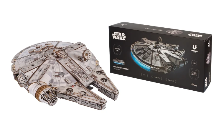 Puzzle-3D--00-Sokol-Millennium-Star-Wars--model-do-skladania.webp