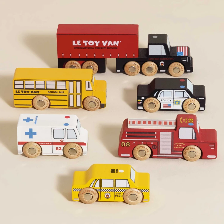 TV268-new-york-cars-vehicles-wooden-toy-taxi-bus-ambulance-fire-engine-police-truck-lorry-boy-girl-eco-gift-2-.jpg