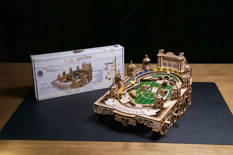 Pinball-Quidditch5-drewniane-puzzle-3d-Ugears.webp