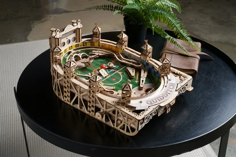 Pinball-Quidditch9-drewniane-puzzle-3d-Ugears.webp