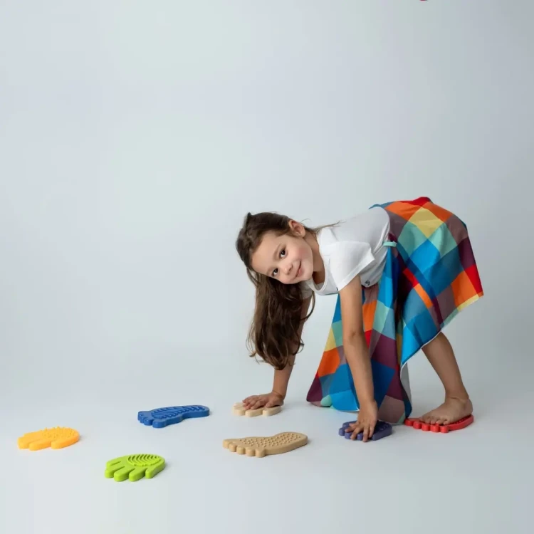 pol_pl_Sciezka-sensoryczna-Sensorky-8-elementow-Moms-Care-12m-1380_15.webp