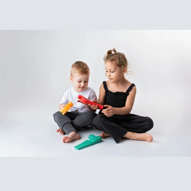 pol_pl_Miekkie-narzedzia-sensoryczne-pastelowe-12m-Moms-Care-1401_6.webp