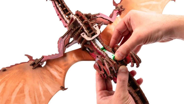 Drewniany-Model-4Mechaniczny-3D-Ugears--Smok-Ognistej-Burzy.webp