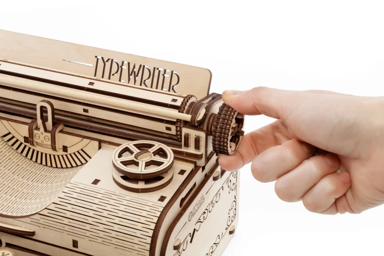 Maszyna-do-pisania---6drewniane,-mechaniczne-puzzle-3D.webp
