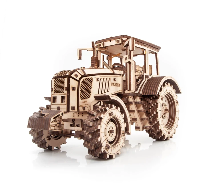 Traktor-BELARUS-2022-5-drewniane,-mechaniczne-puzzle-3D.webp