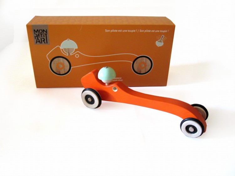 Autotop pomarańczowy samochód 1