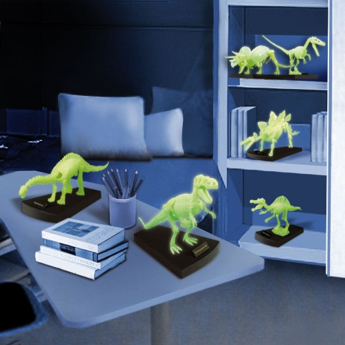 T-REX model dinozaura 34 cm świecący w ciemności Geoworld