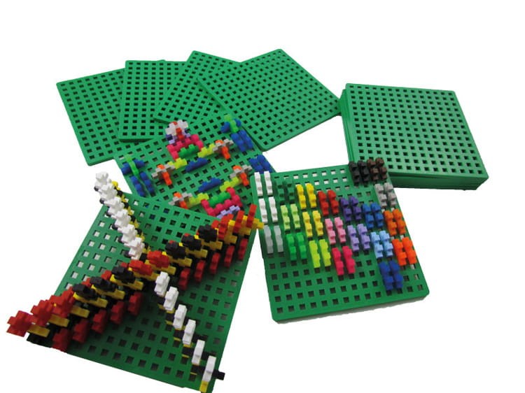 Komplet płytek konstrukcyjnych 12 sztuk Plus-Plus Mini 