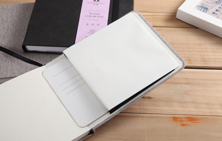 Blok do akwareli 24 kartki 16x24 cm czarny Dorer 5