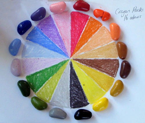 Kredki kamienie kamyki 16 sztuk w bordowym woreczku Crayon Rocks